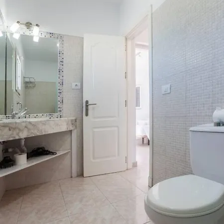 Beach Villa Tierra With Private Heated Pool, Bbq & Fast Wifi By Amazzzing Travel Corralejo