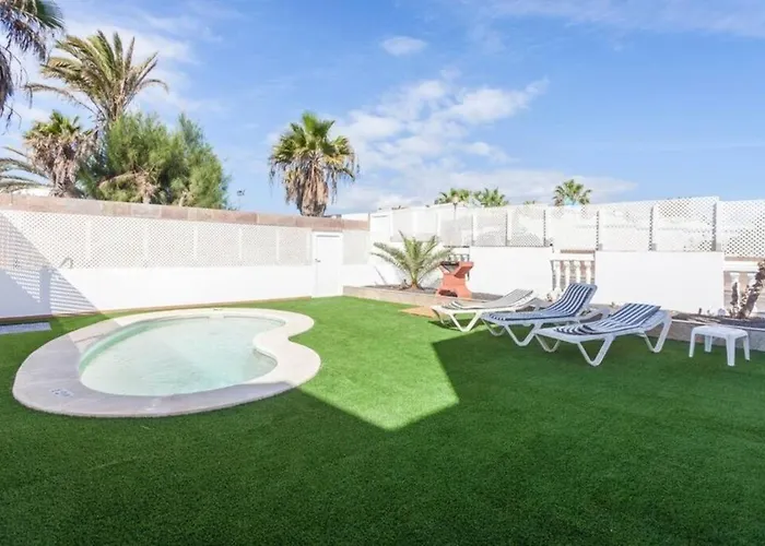 Corralejo Beach Villa Tierra With Private Heated Pool, Bbq, Fast Wifi & Breathtaking Views By Amazzzing Travel * Corralejo