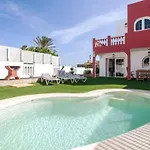 Villa Tierra With Private Heated Pool, Bbq, Fast Wifi & Breathtaking Views By Amazzzing Travel *