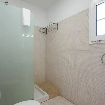 빌라 Beach Villa Tierra With Private Heated Pool, Bbq & Fast Wifi By Amazzzing Travel *